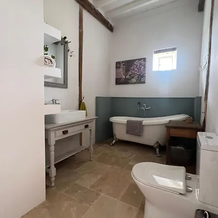 Bastide Bellevue לינה וארוחת בוקר *