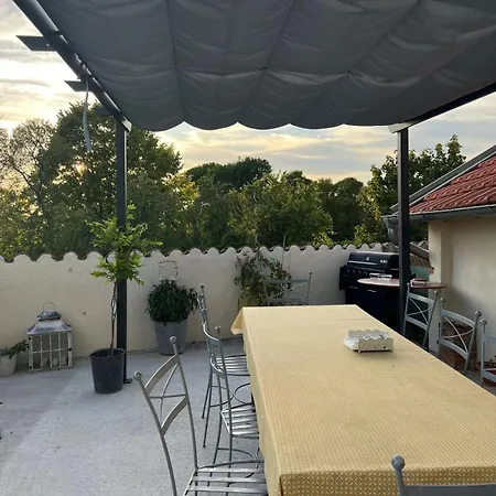 Bastide Bellevue לינה וארוחת בוקר *