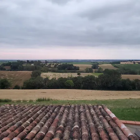 לינה וארוחת בוקר Bastide Bellevue *